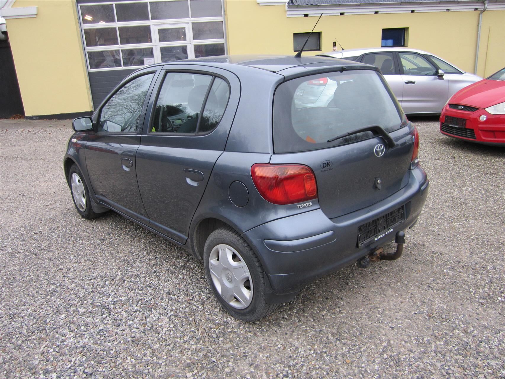 Billede af Toyota Yaris 1,0 Linea Terra MMT 68HK 5d