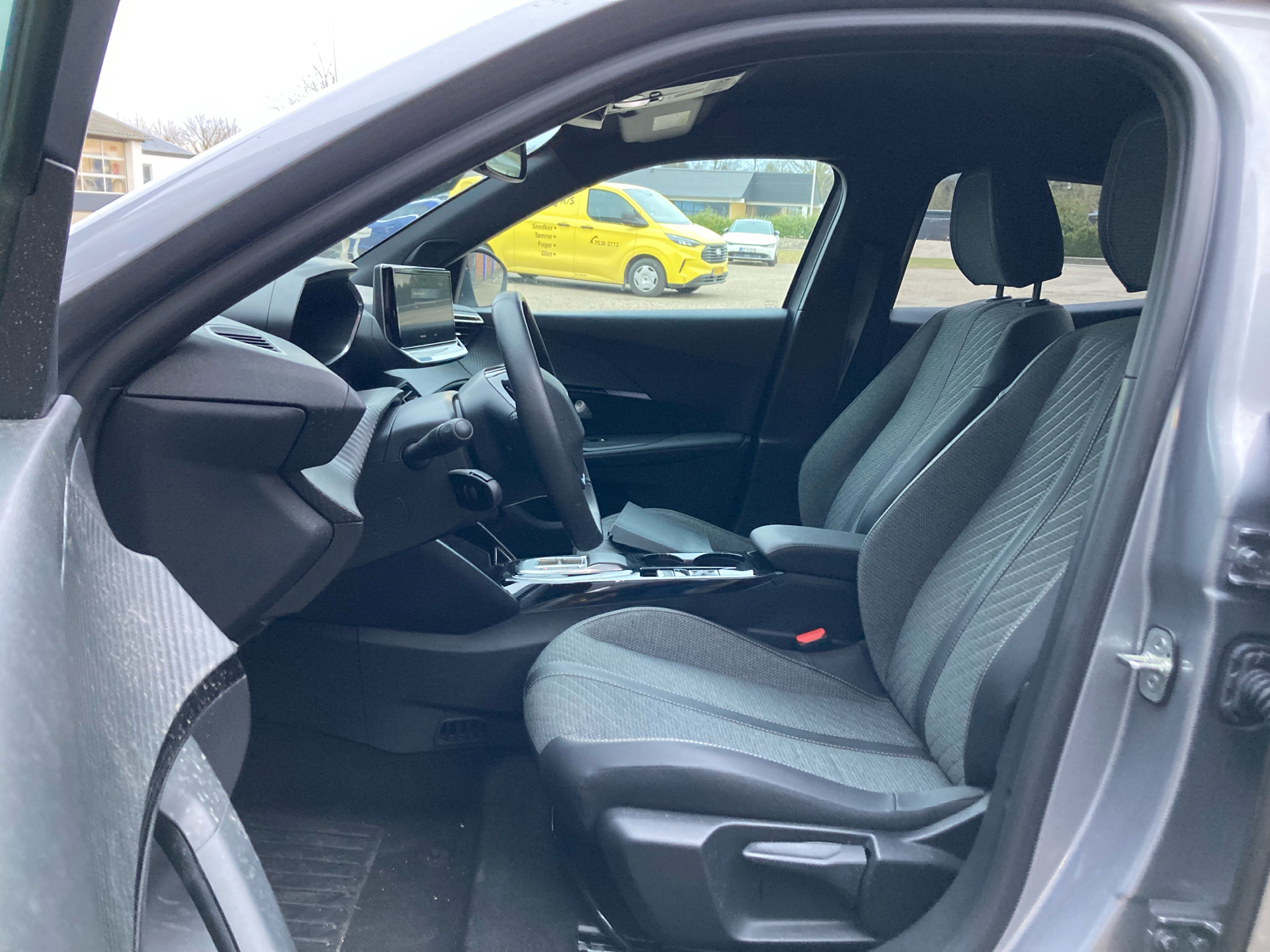 Billede af Peugeot e-2008 EL Allure 156HK 5d Aut.