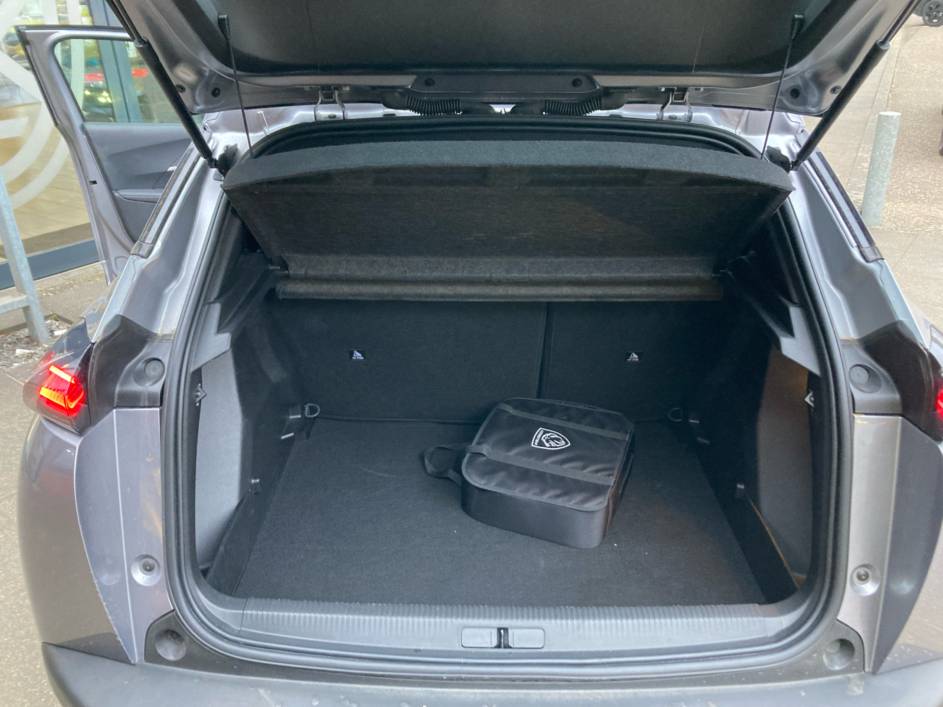 Billede af Peugeot e-2008 EL Allure 156HK 5d Aut.