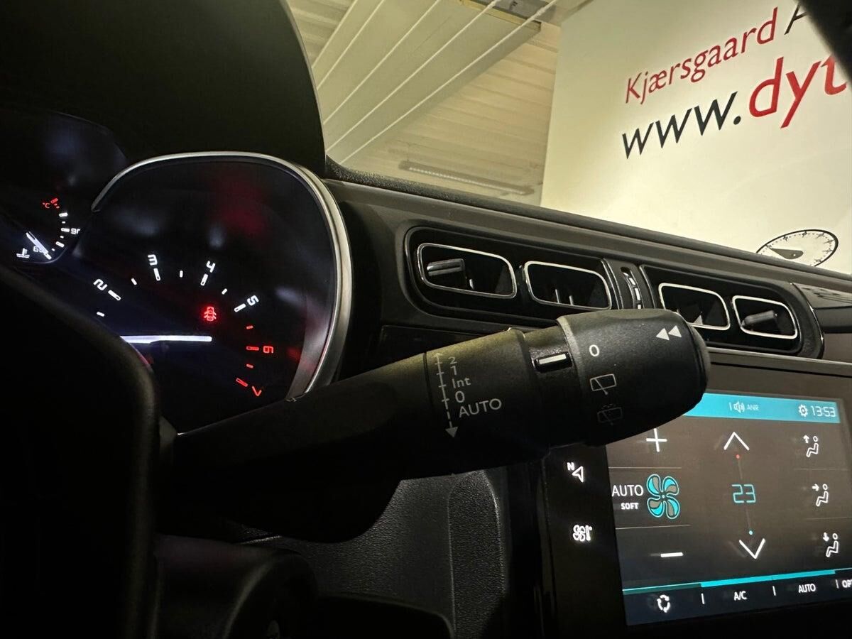 Billede af Citroën C3 1,2 PureTech Skyline EAT6 start/stop 110HK 5d 6g Aut.