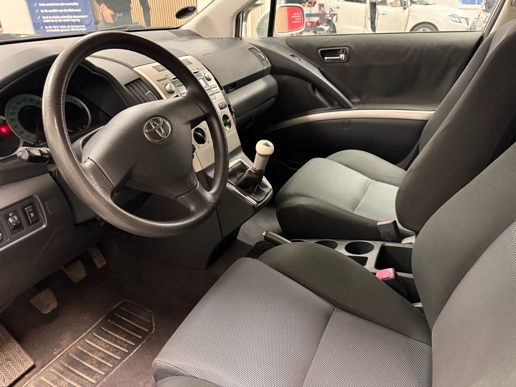 Billede af Toyota Corolla SportsVan 2,2 D-4D,dpf Sportsvan 136HK Van