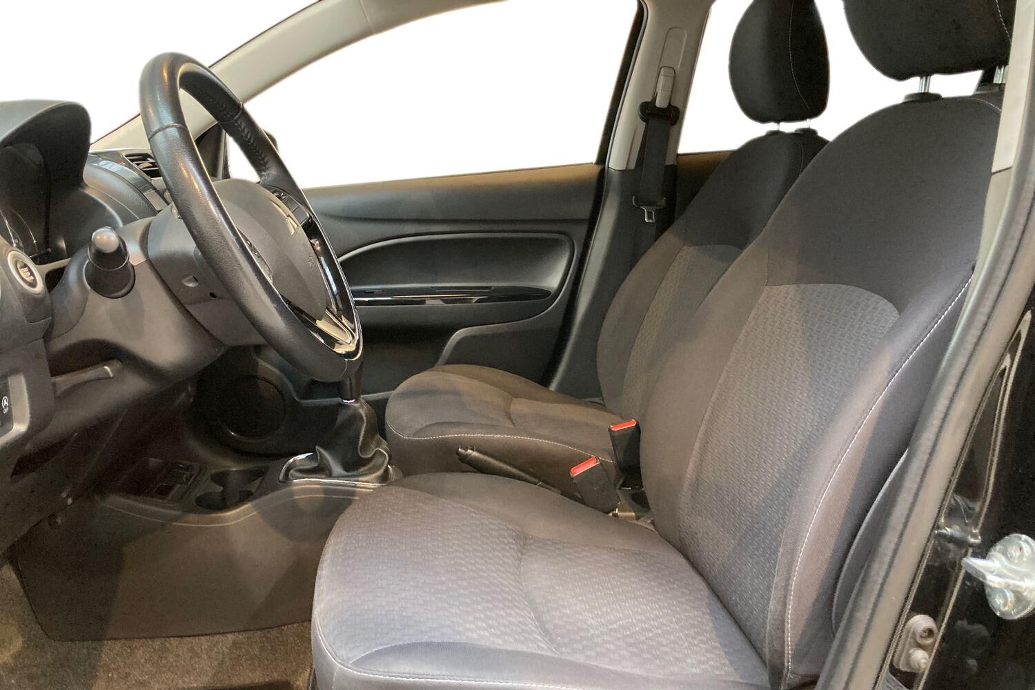 Billede af Mitsubishi Space Star 1,2 Invite+ 80HK 5d