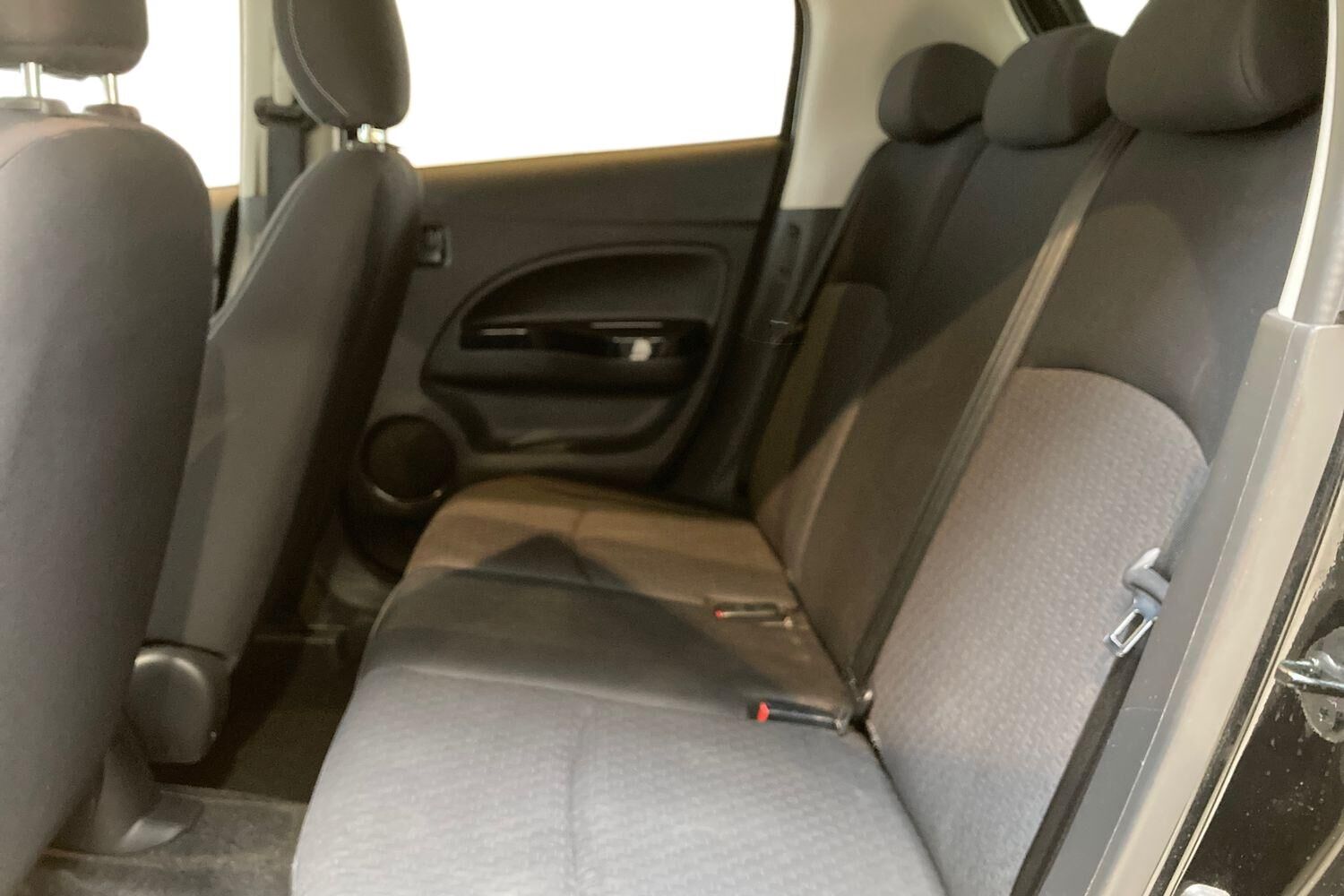 Billede af Mitsubishi Space Star 1,2 Invite+ 80HK 5d