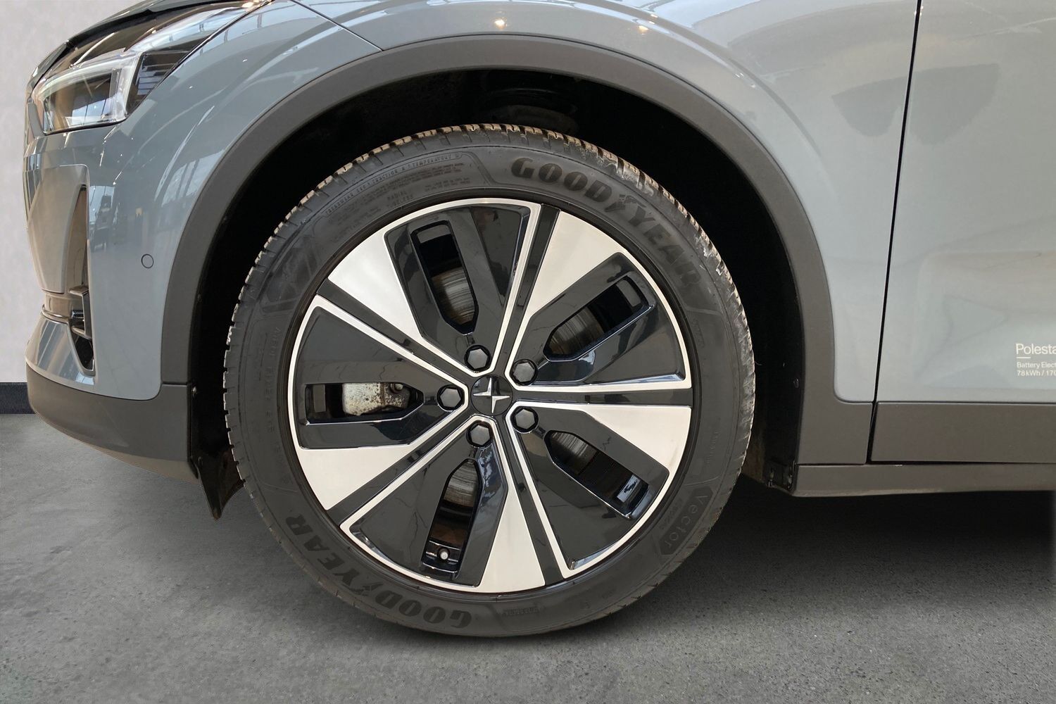 Billede af Polestar 2 EL Long range Single motor 231HK 5d Aut.