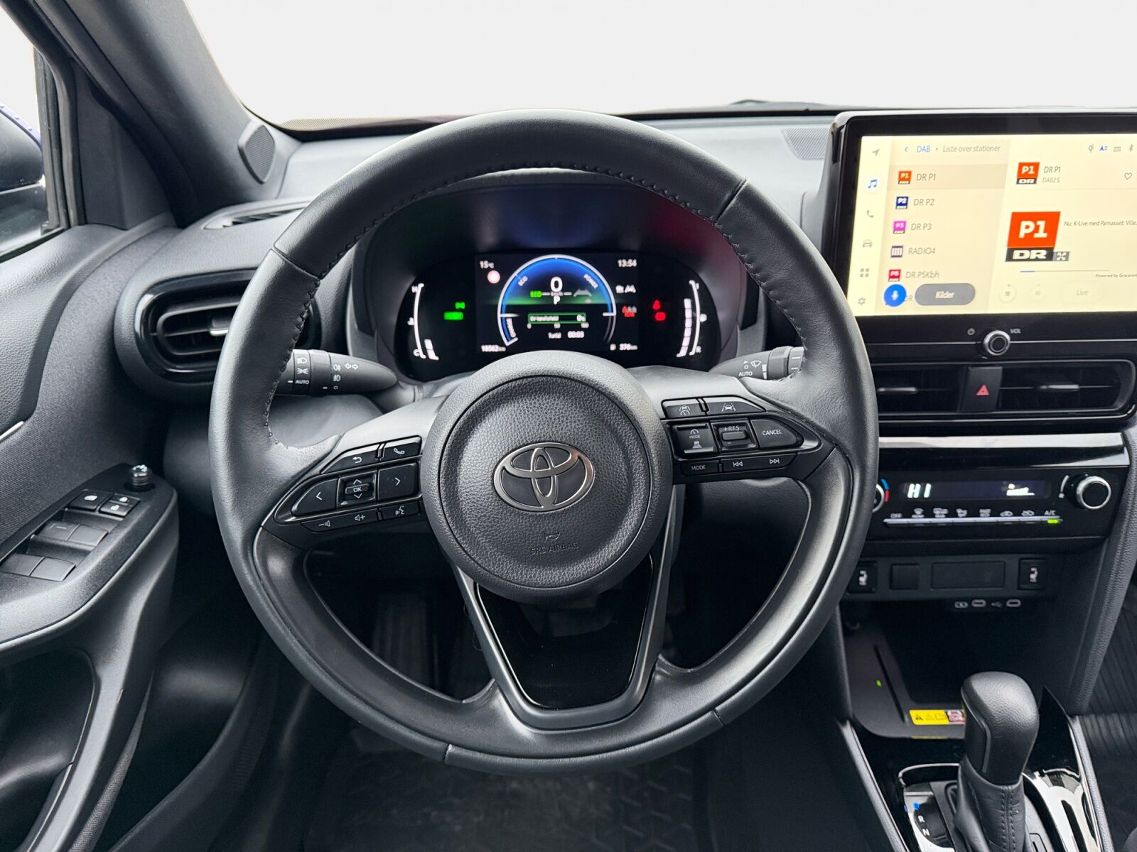 Billede af Toyota Yaris Cross 1,5 Hybrid Style Comfort 116HK 5d Trinl. Gear