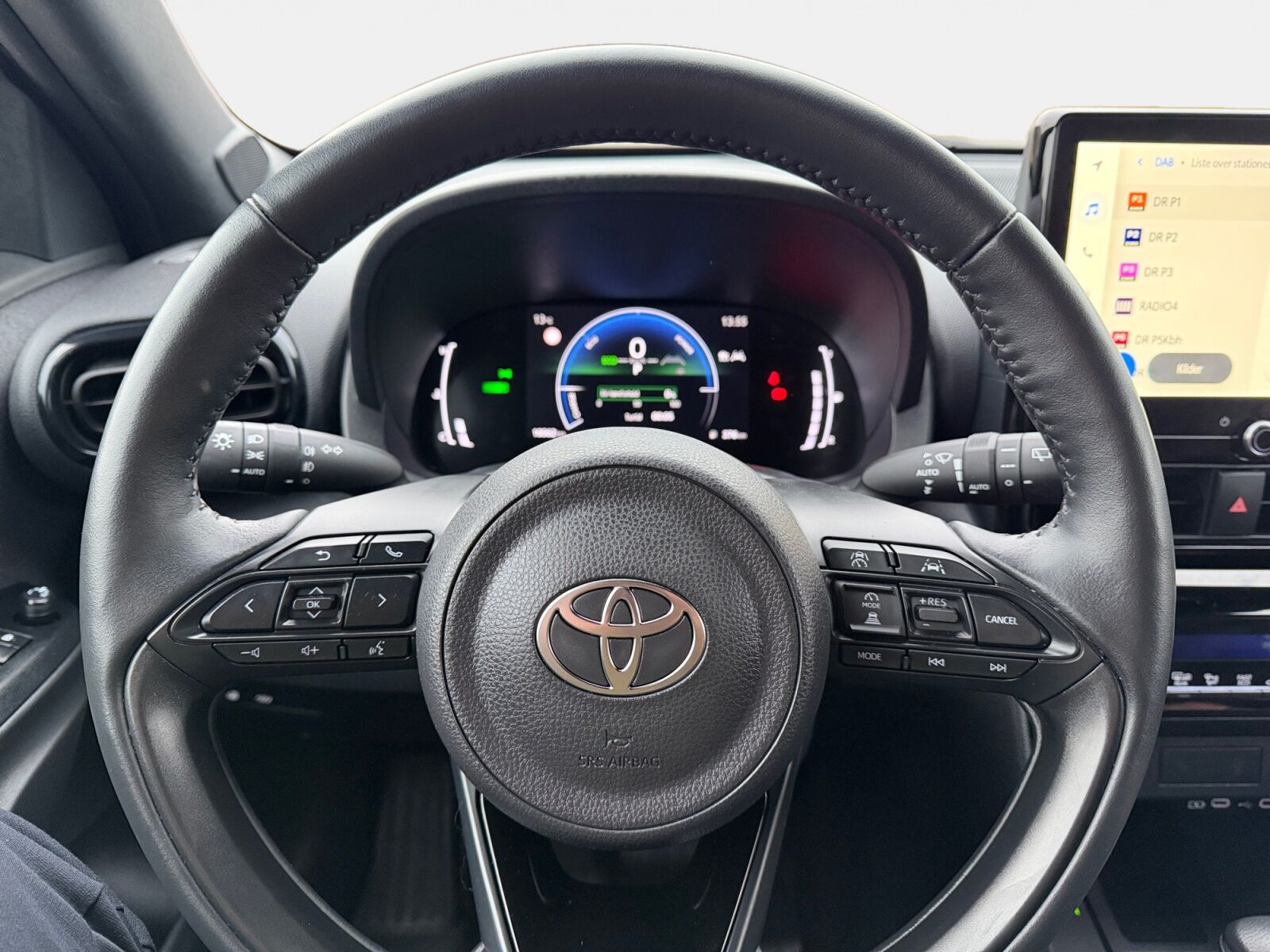 Billede af Toyota Yaris Cross 1,5 Hybrid Style Comfort 116HK 5d Trinl. Gear