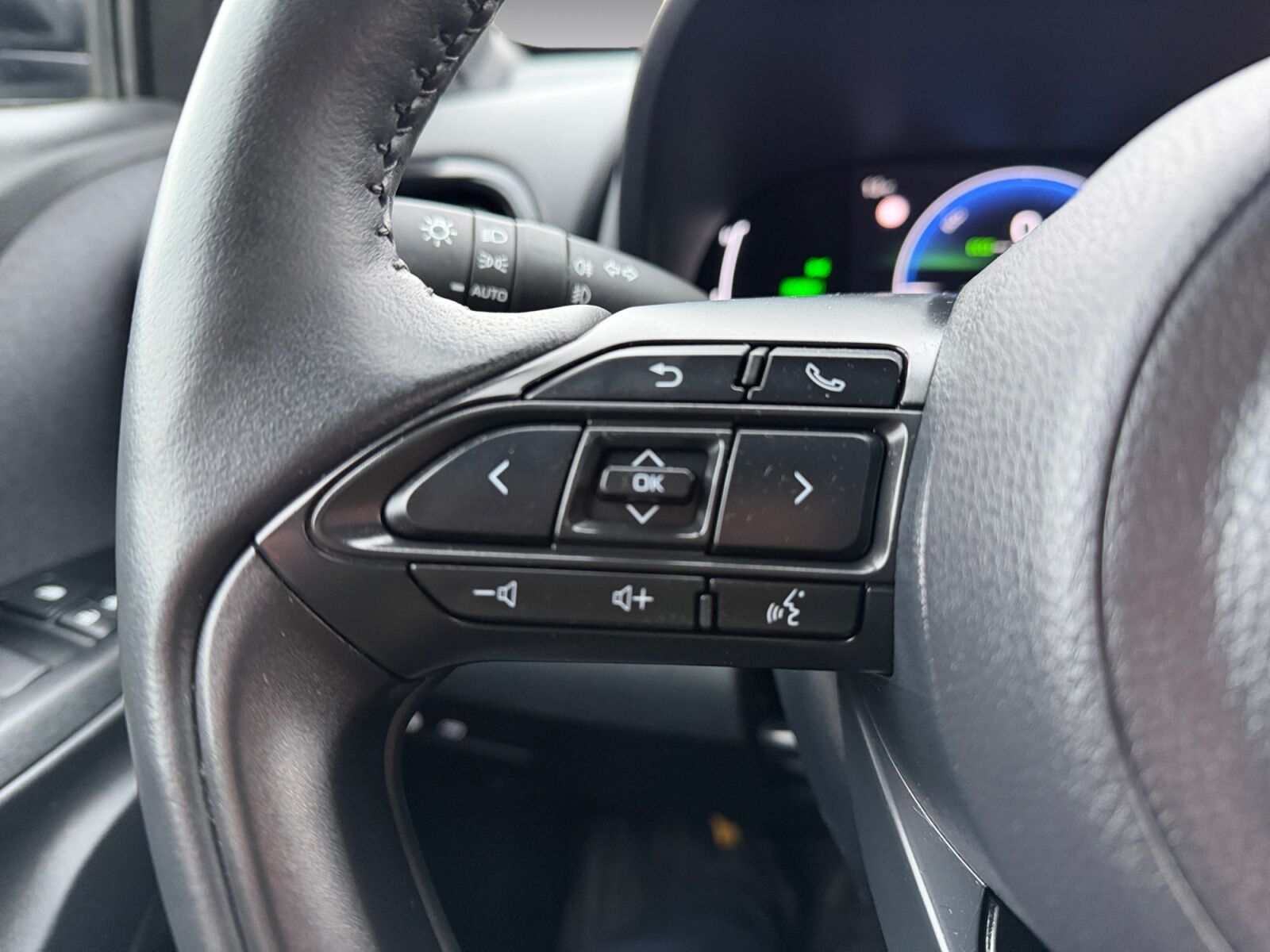 Billede af Toyota Yaris Cross 1,5 Hybrid Style Comfort 116HK 5d Trinl. Gear