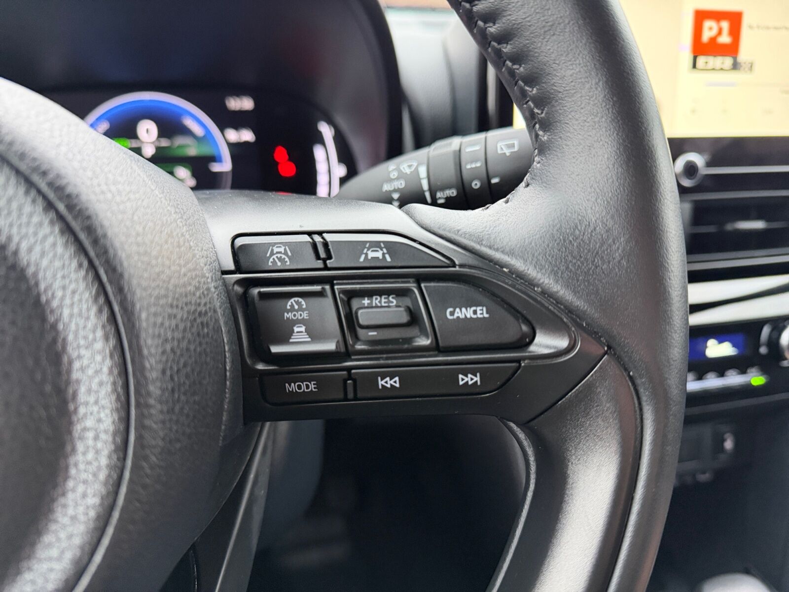 Billede af Toyota Yaris Cross 1,5 Hybrid Style Comfort 116HK 5d Trinl. Gear