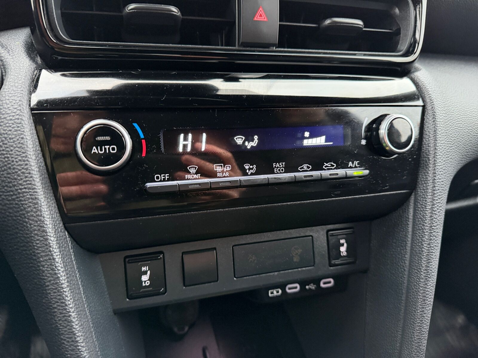 Billede af Toyota Yaris Cross 1,5 Hybrid Style Comfort 116HK 5d Trinl. Gear