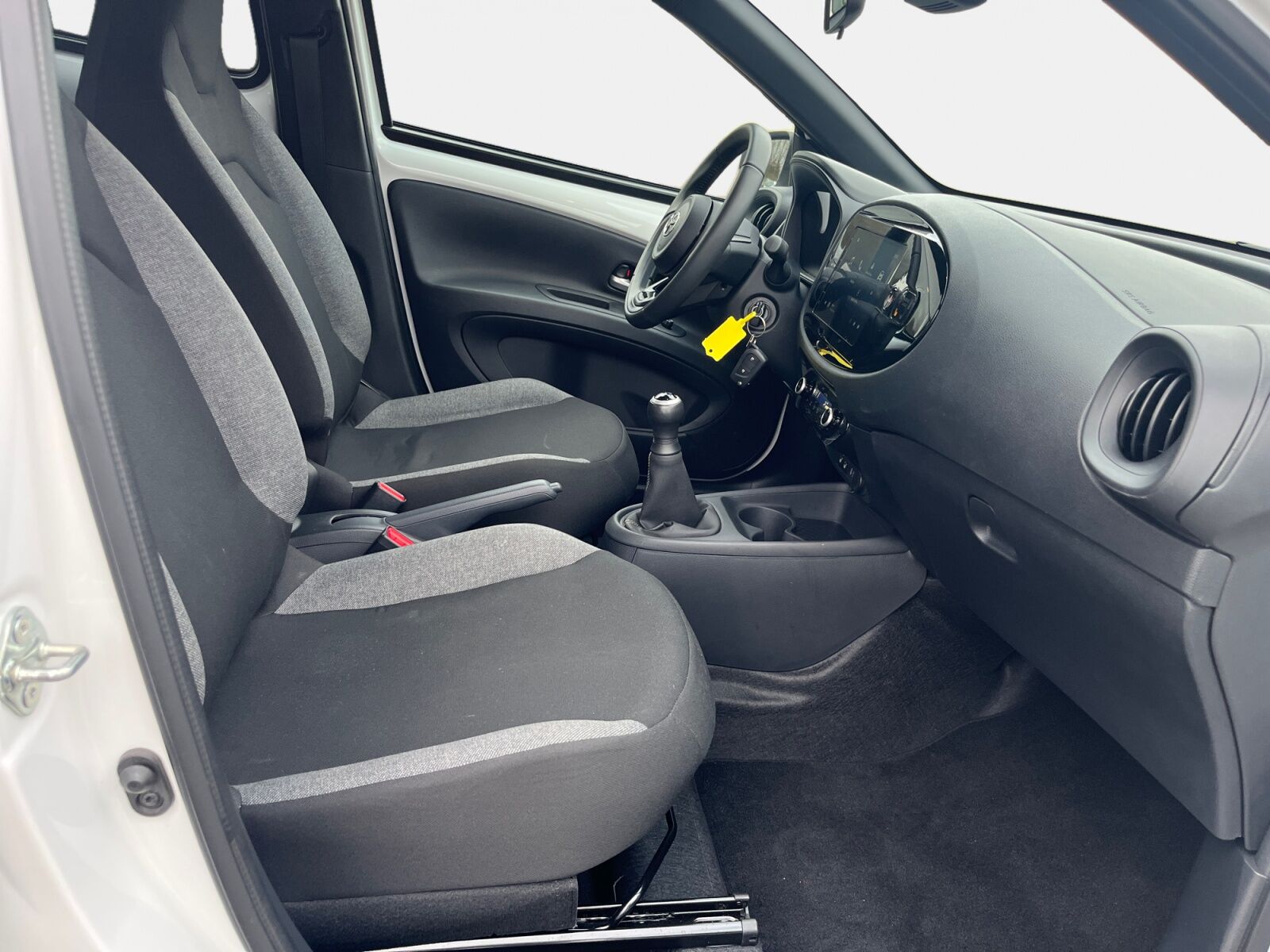 Billede af Toyota Aygo X 1,0 VVT-I Active 72HK 5d