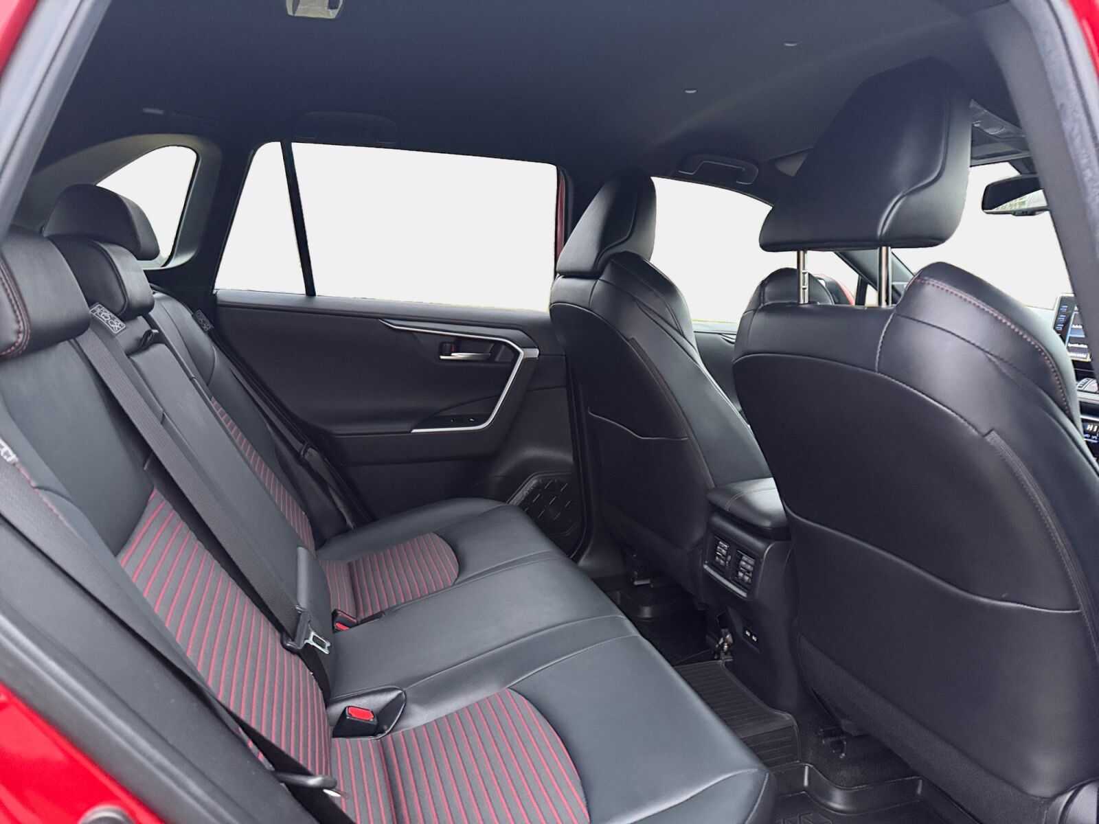 Billede af Toyota RAV4 Plug-in 2,5 Plugin-hybrid H3 Premium AWD 306HK 5d 6g Aut.