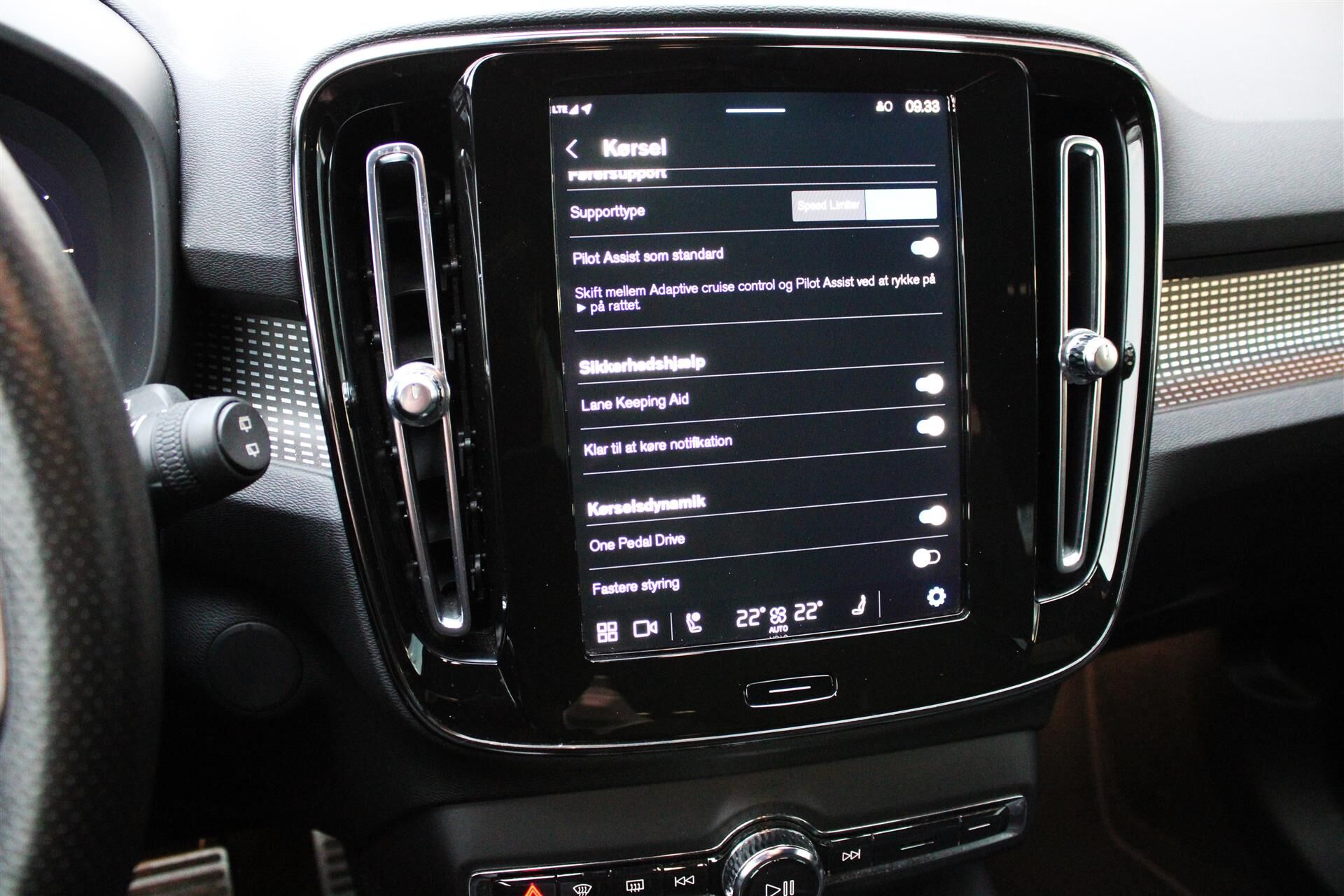 Billede af Volvo XC40 P8 Recharge Twin R-design AWD 408HK 5d Aut.