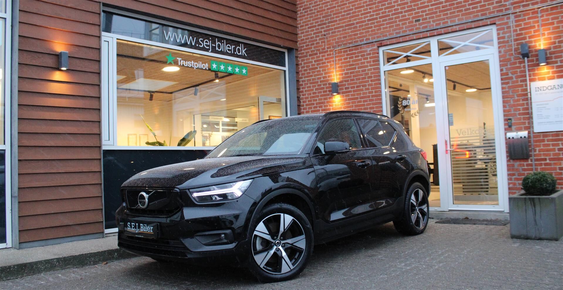 Billede af Volvo XC40 P8 Recharge Twin R-design AWD 408HK 5d Aut.