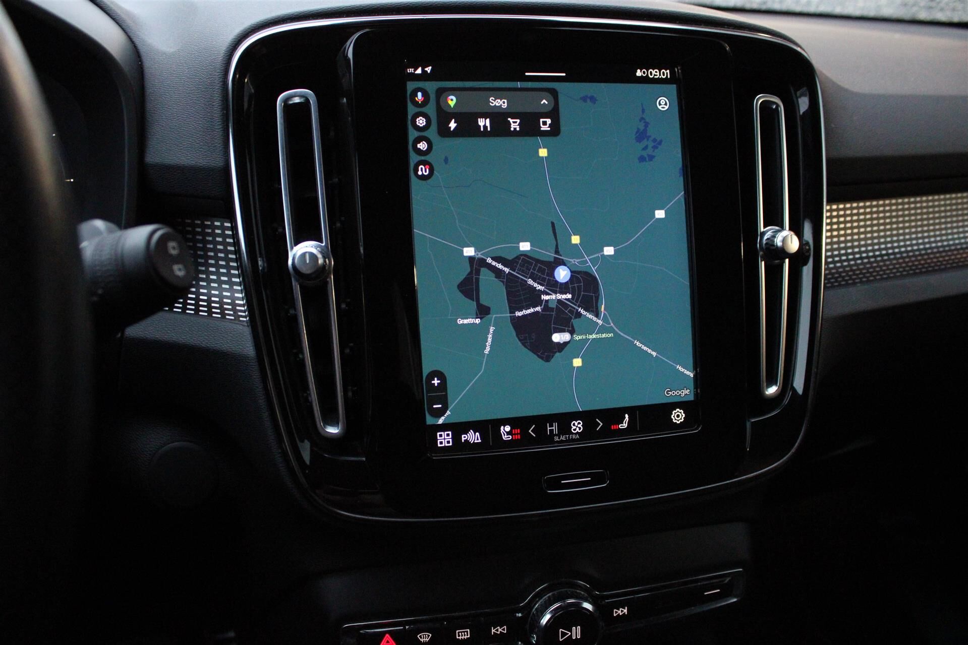 Billede af Volvo XC40 P8 Recharge Twin R-design AWD 408HK 5d Aut.