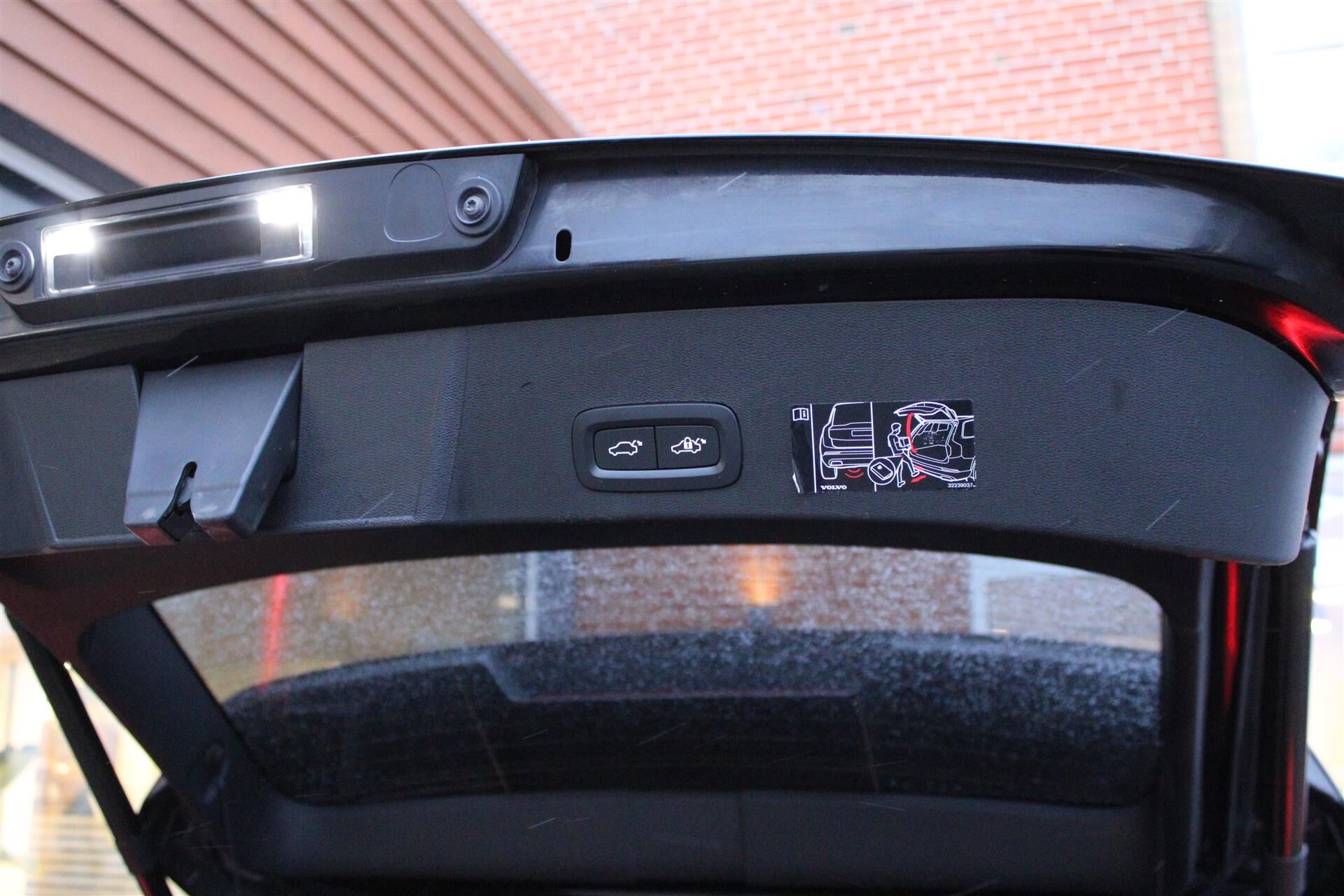 Billede af Volvo XC40 P8 Recharge Twin R-design AWD 408HK 5d Aut.