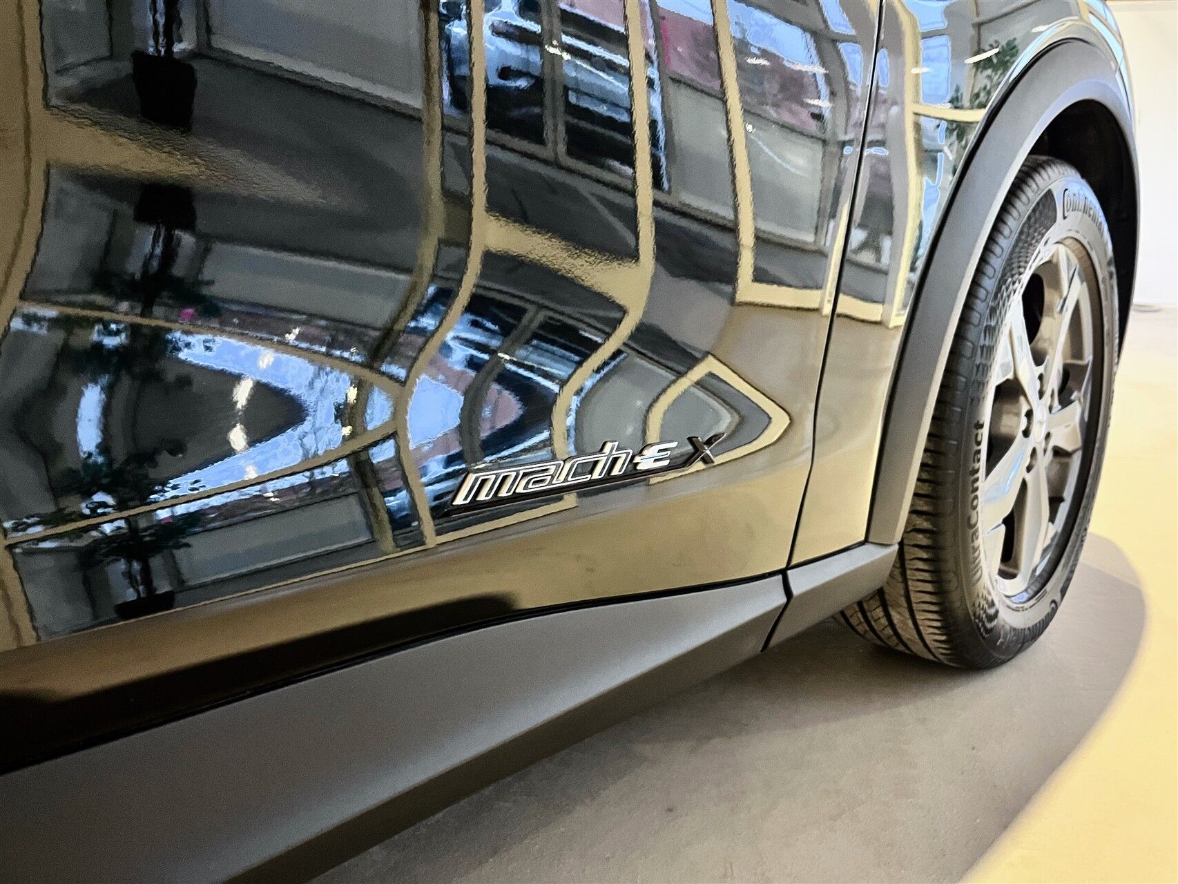 Billede af Ford Mustang Mach-E EL UR 294HK 5d Aut.