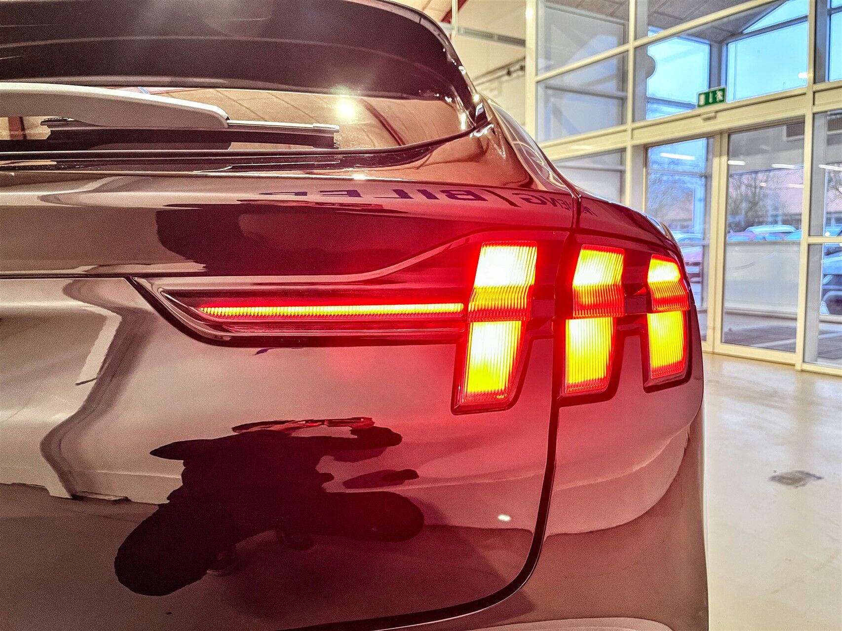 Billede af Ford Mustang Mach-E EL UR 294HK 5d Aut.