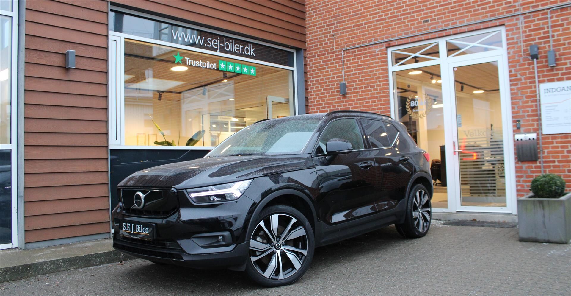 Billede af Volvo XC40 P8 Recharge Twin R-design AWD 408HK 5d Aut.