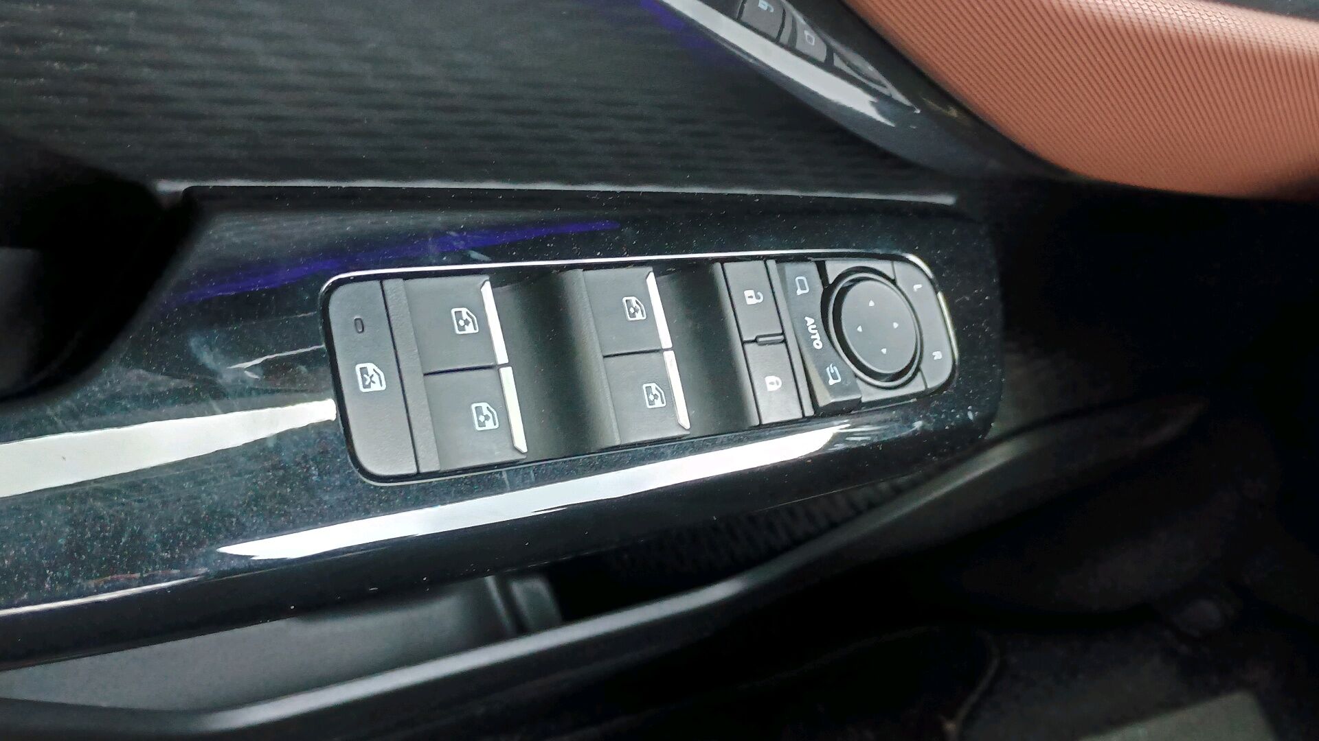 Billede af Suzuki eVitara EL Adventure 4WD 184HK 5d Aut.