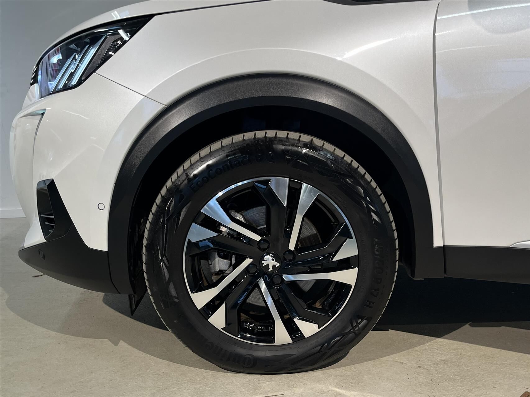 Billede af Peugeot e-2008 EL GT Prime+ 136HK 5d Aut.