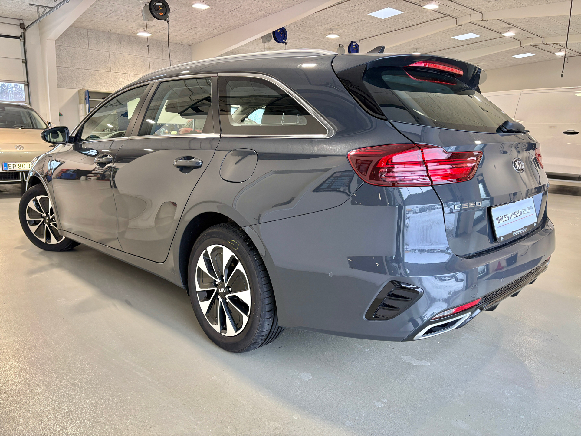 Billede af Kia Ceed SW 1,6 GDI PHEV  Plugin-hybrid Plus DCT 141HK Stc 6g Aut.