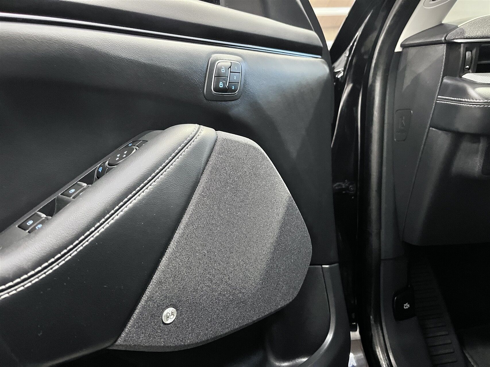 Billede af Ford Mustang Mach-E EL UR Premium 294HK 5d Aut.