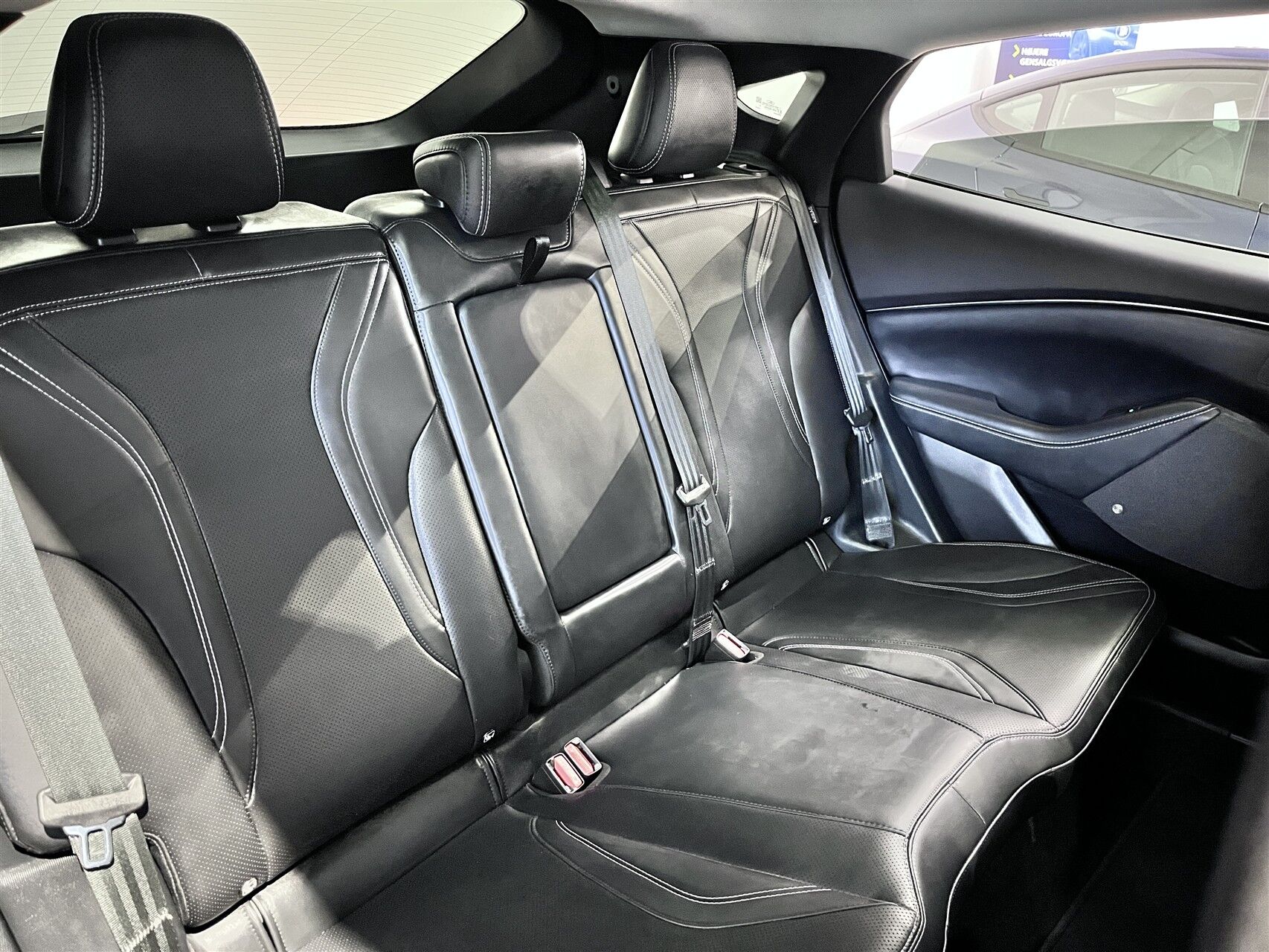 Billede af Ford Mustang Mach-E EL UR Premium 294HK 5d Aut.