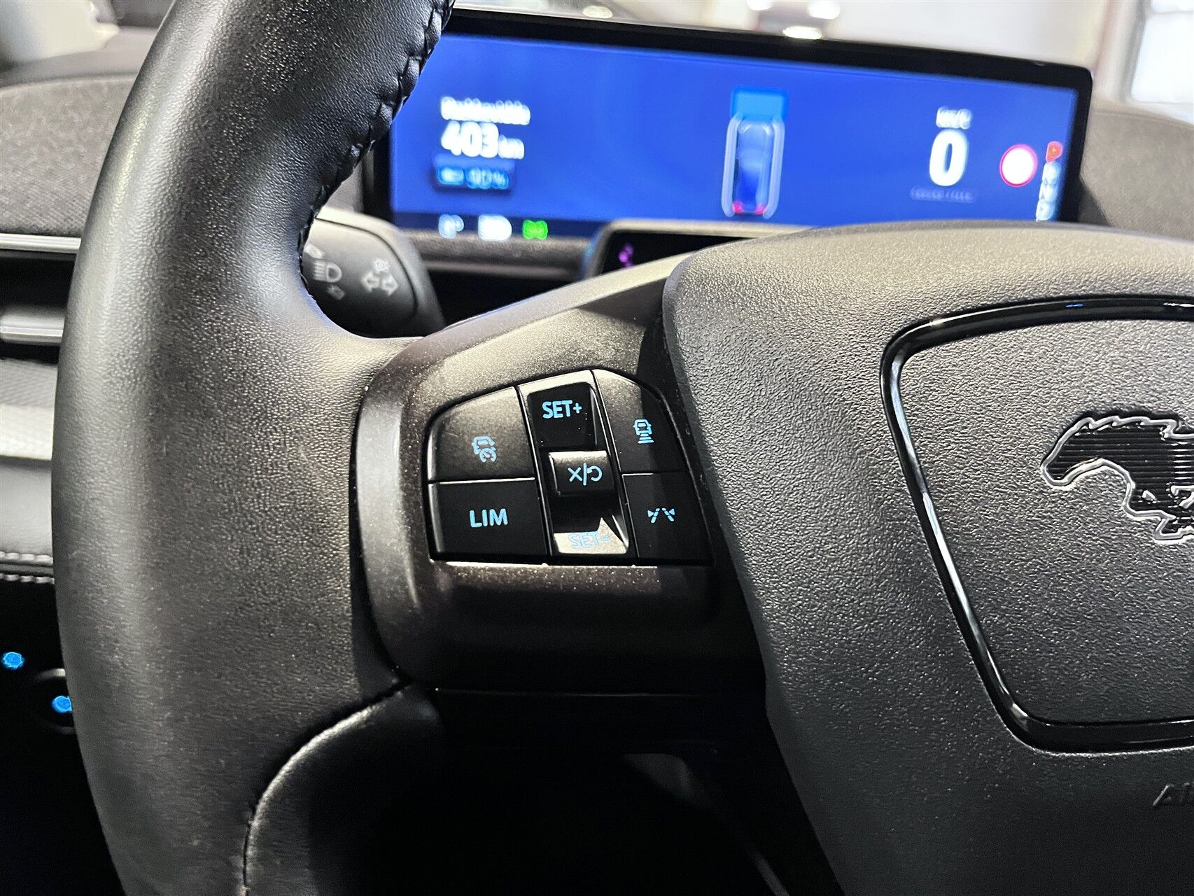 Billede af Ford Mustang Mach-E EL UR Premium 294HK 5d Aut.