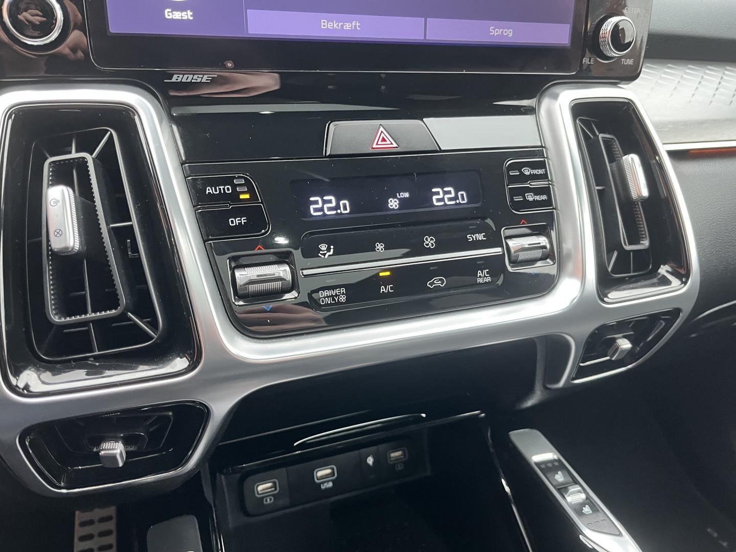 Billede af Kia Sorento 1,6 T-GDI PHEV  Plugin-hybrid Premium 4WD 265HK 5d 6g Aut.