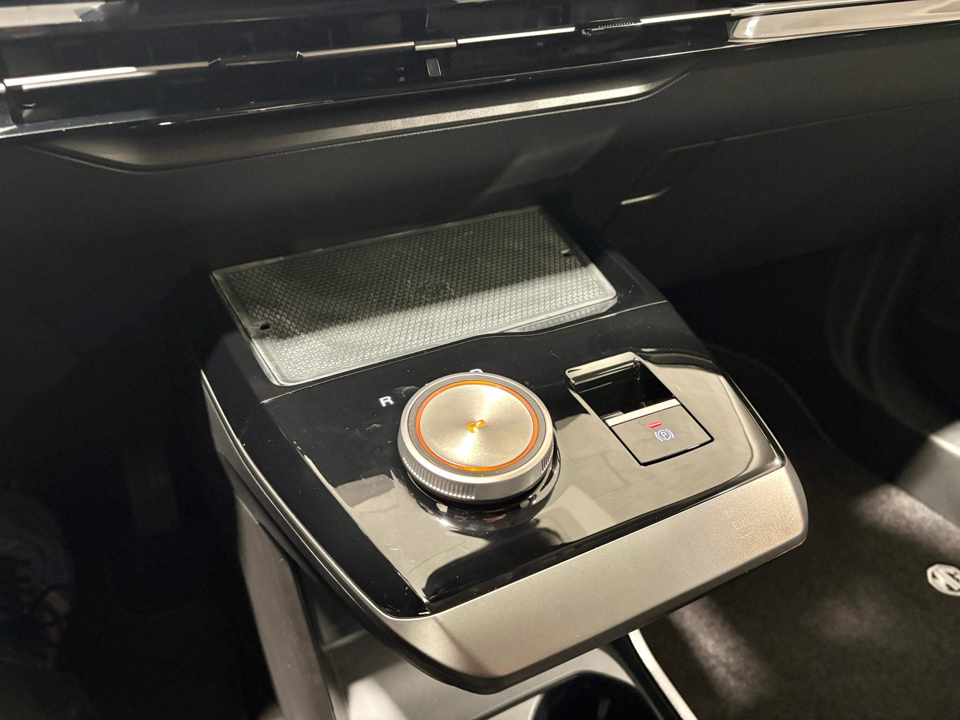 Billede af MG MG4 Electric EL Luxury Long Range 204HK 5d Aut.