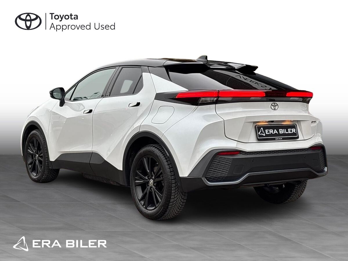 Billede af Toyota C-HR 2,0 Plugin-hybrid Style Smart Bi-tone E-CVT 223HK 5d Trinl. Gear