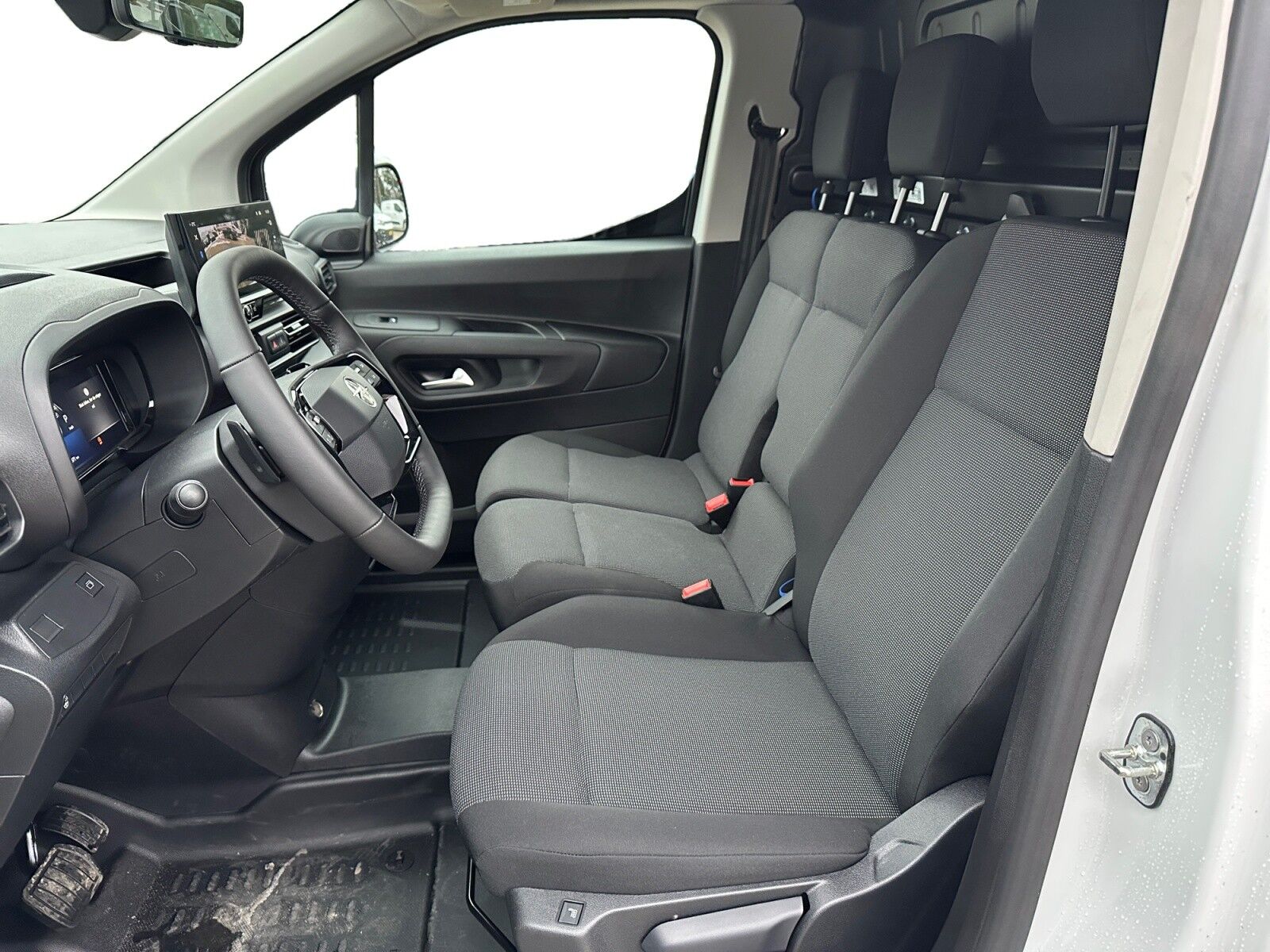 Billede af Opel Combo L2V2 1,5 BlueHDi Innovation+ EAT8 130HK Van 8g Aut.