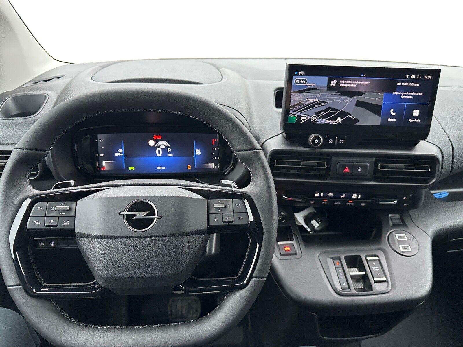 Billede af Opel Combo L2V2 1,5 BlueHDi Innovation+ EAT8 130HK Van 8g Aut.