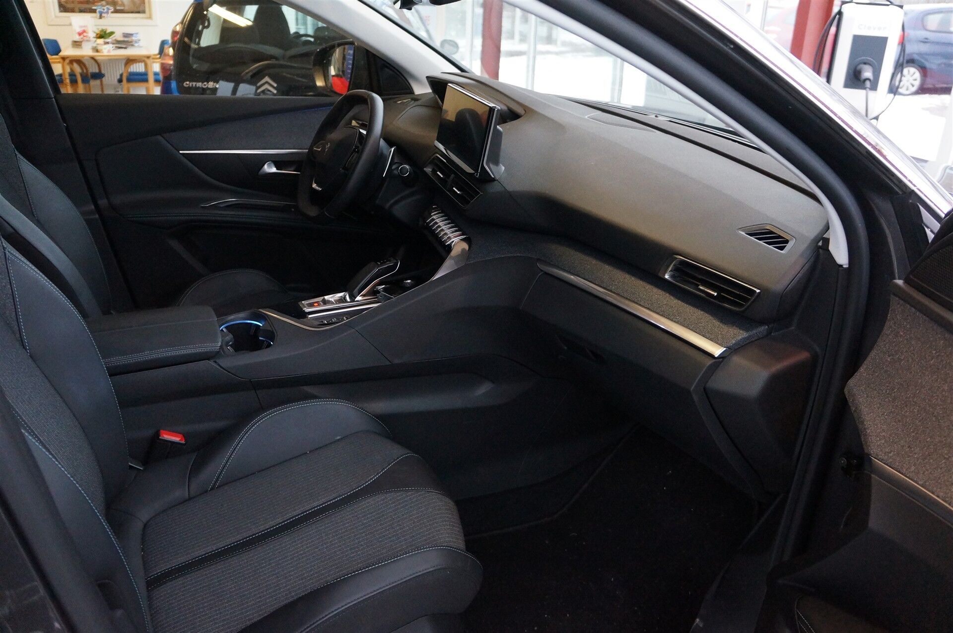 Billede af Peugeot 3008 1,6 PureTech  Plugin-hybrid Allure Pack EAT8 225HK 5d 8g Aut.