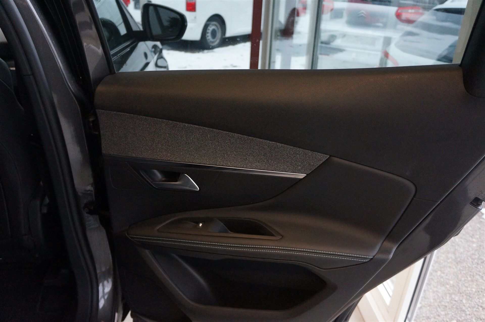 Billede af Peugeot 3008 1,6 PureTech  Plugin-hybrid Allure Pack EAT8 225HK 5d 8g Aut.