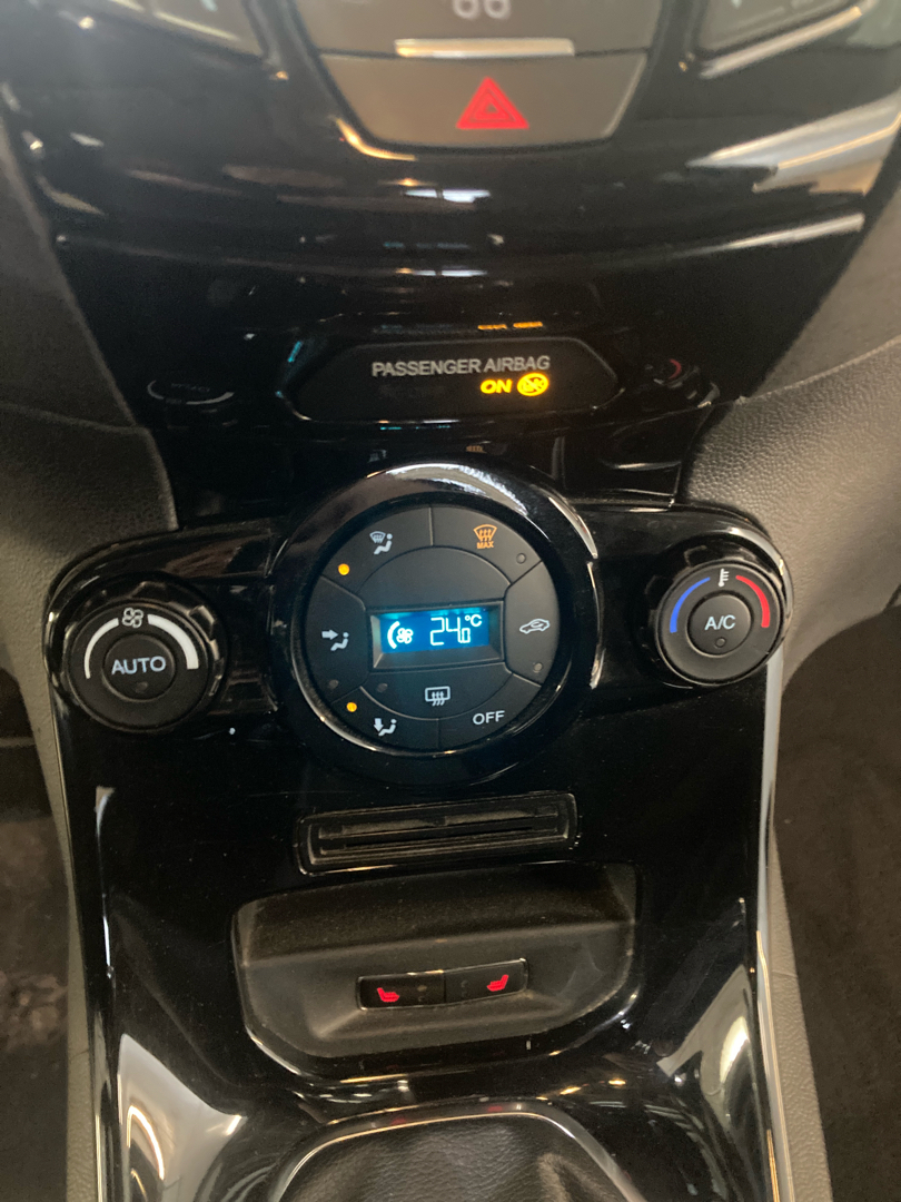 Billede af Ford Fiesta 1,5 TDCi Titanium 95HK 5d