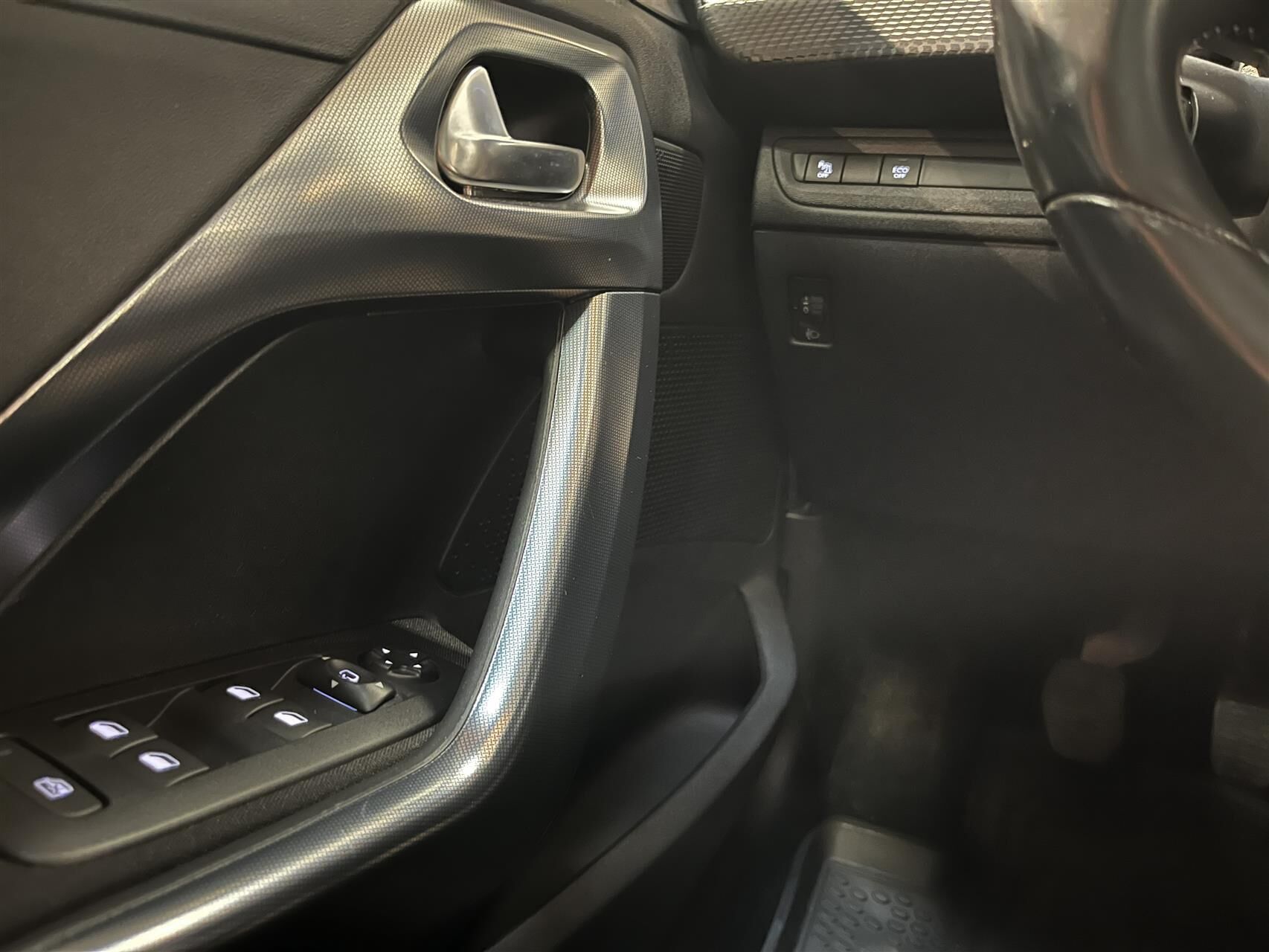 Billede af Peugeot 2008 1,2 PureTech Exclusive Plus 130HK 5d 6g