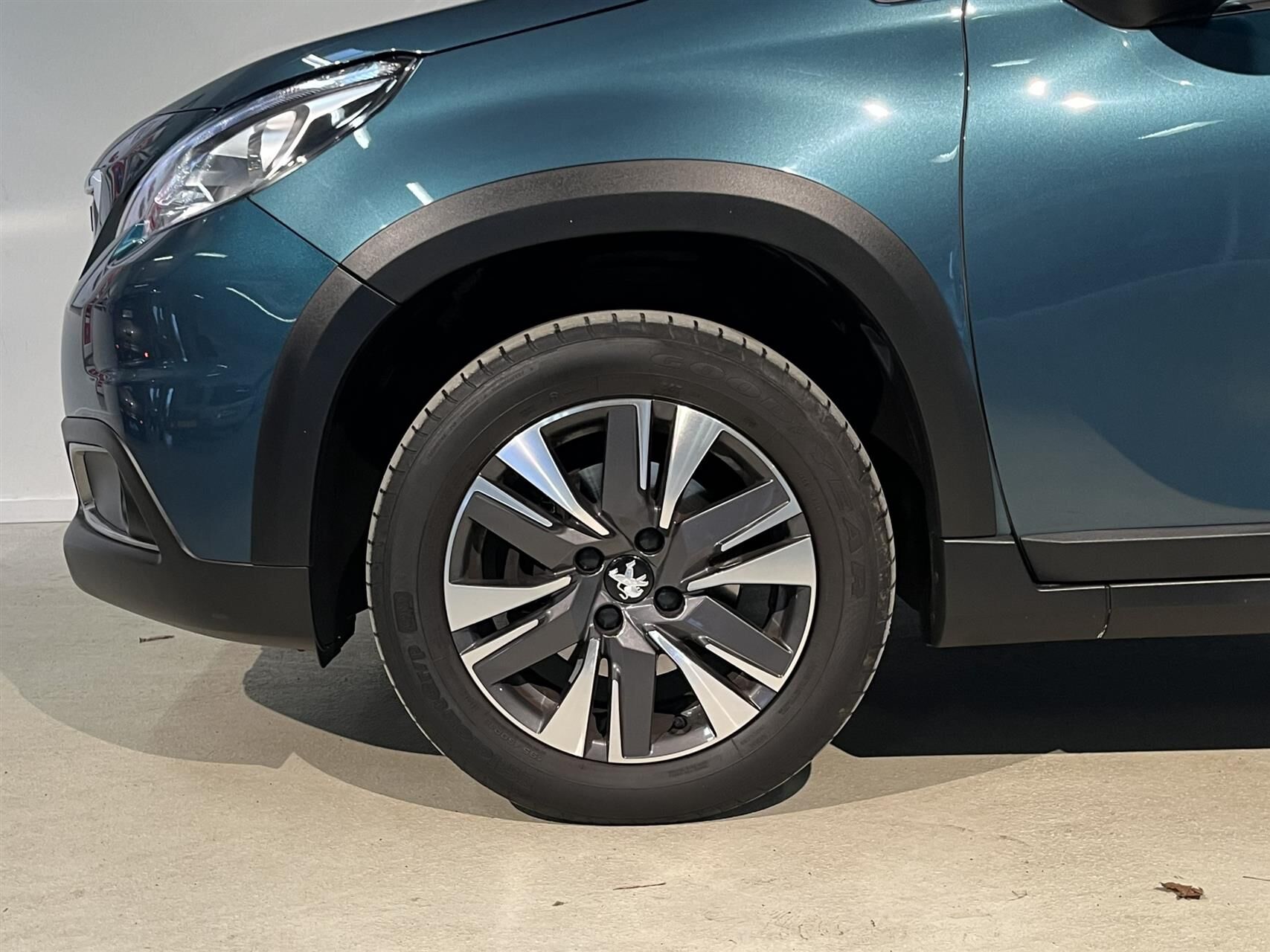 Billede af Peugeot 2008 1,2 PureTech Exclusive Plus 130HK 5d 6g