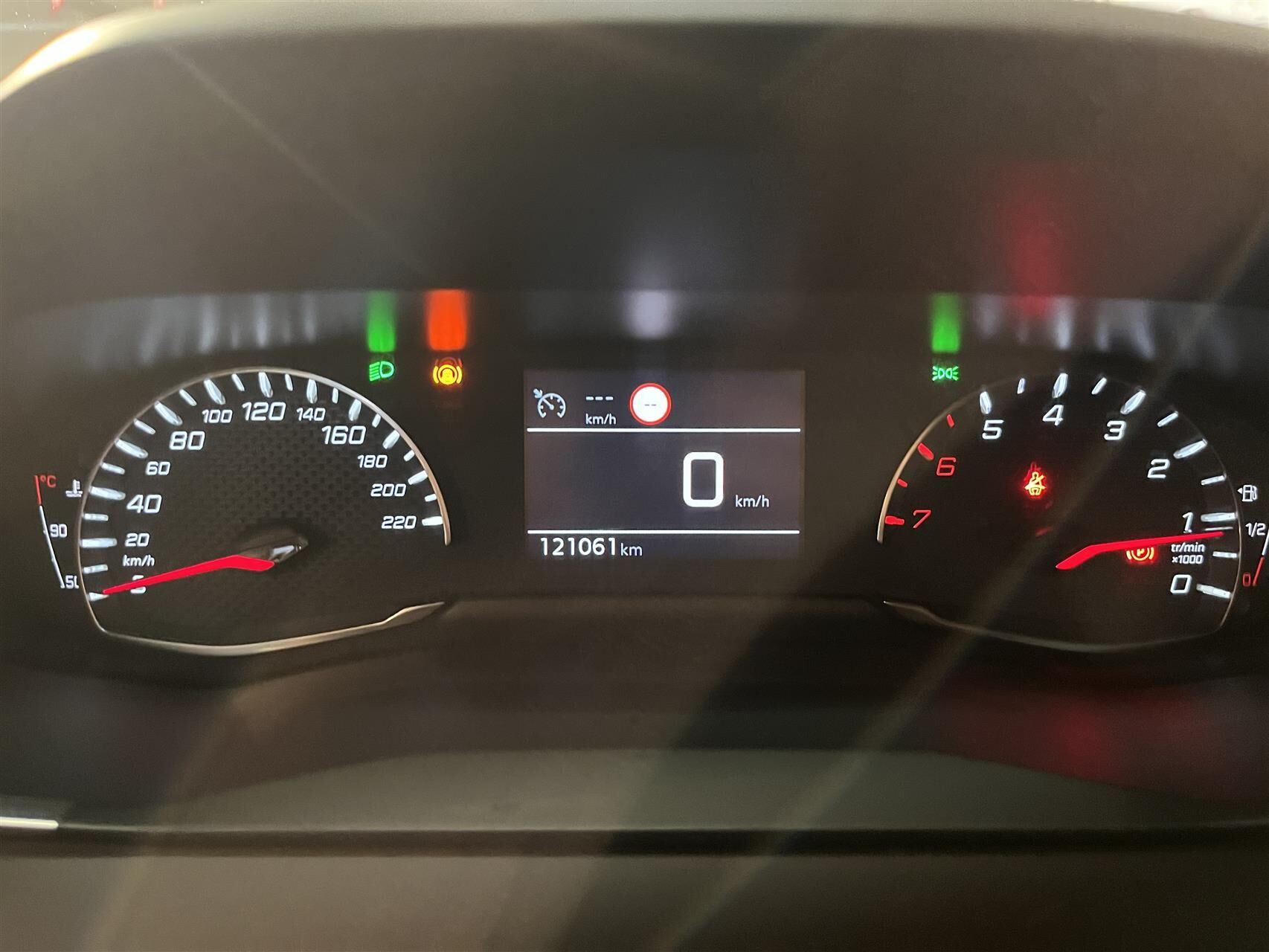 Billede af Peugeot 208 1,5 BlueHDi Allure Grand 100HK 5d 6g