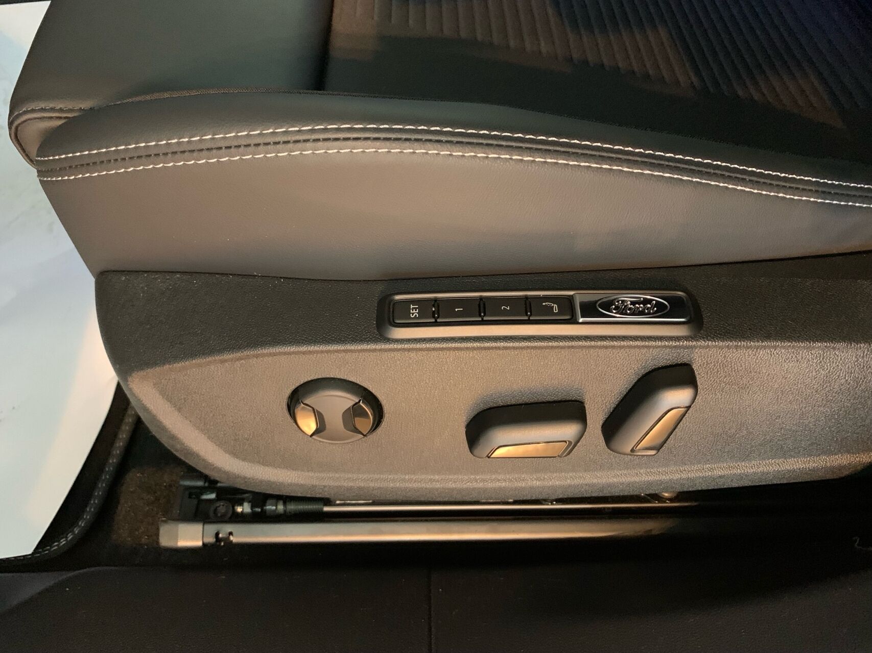 Billede af Ford Capri EL UR Premium 286HK 5d Aut.