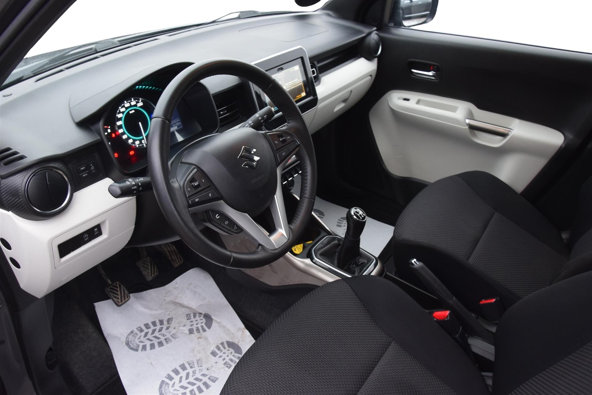 Billede af Suzuki Ignis 1,2 Dualjet  Mild hybrid Adventure Gold mild-hybrid 90HK 5d