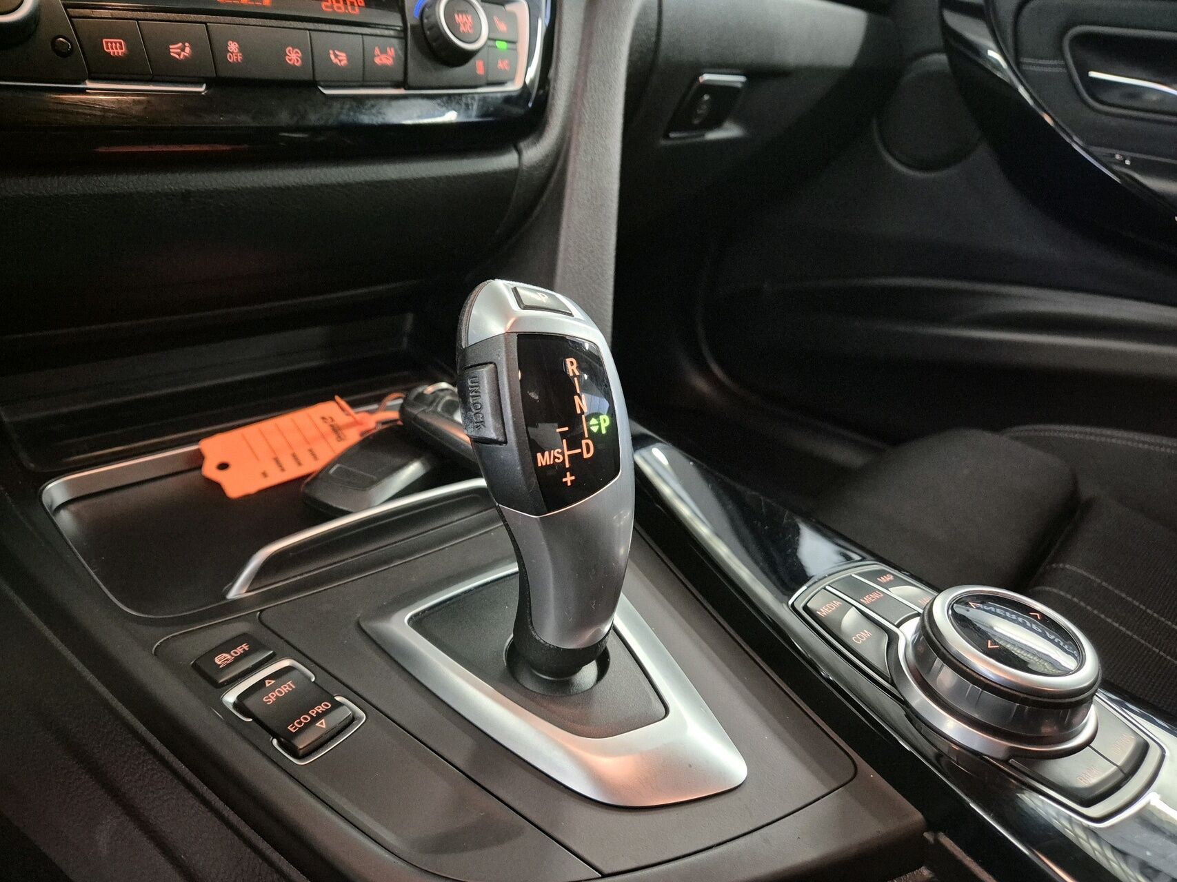 Billede af BMW 320d 2,0 D Executive Steptronic 190HK 8g Aut.