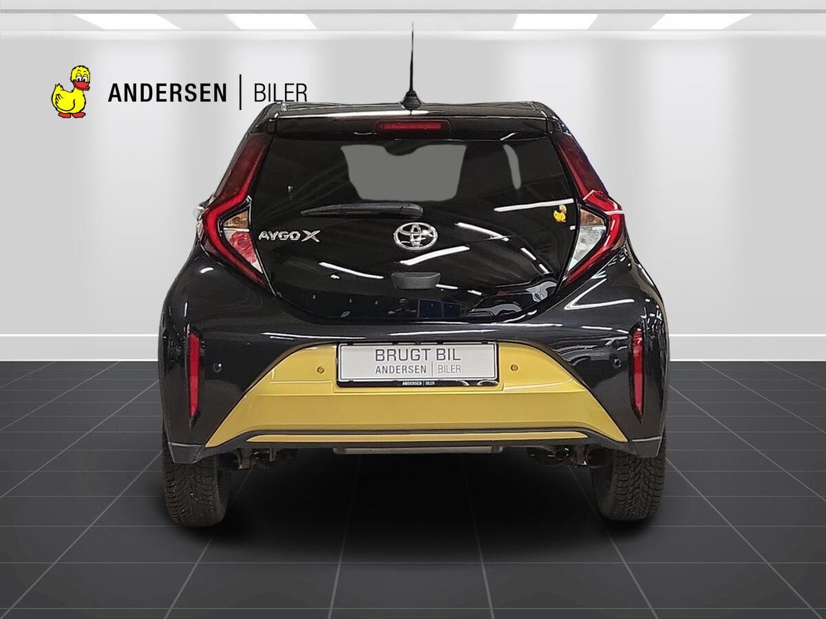 Billede af Toyota Aygo X 1,0 VVT-I Pulse Edition Design 72HK 5d