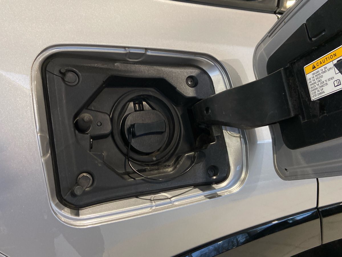 Billede af Toyota RAV4 Plug-in 2,5 Plugin-hybrid Active Business Comfort AWD 306HK 5d 6g Aut.