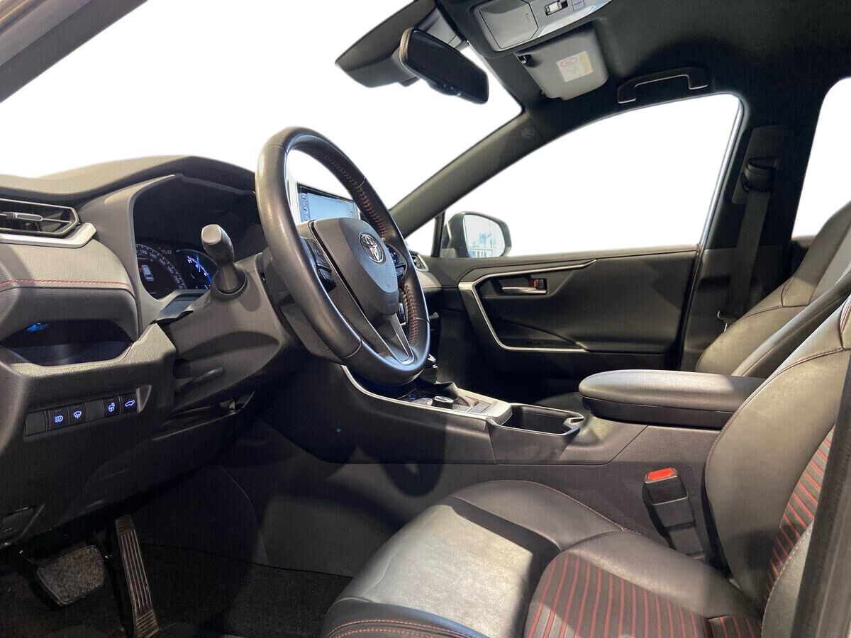 Billede af Toyota RAV4 Plug-in 2,5 Plugin-hybrid Active Business Comfort AWD 306HK 5d 6g Aut.