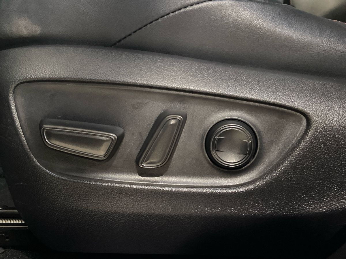 Billede af Toyota RAV4 Plug-in 2,5 Plugin-hybrid Active Business Comfort AWD 306HK 5d 6g Aut.