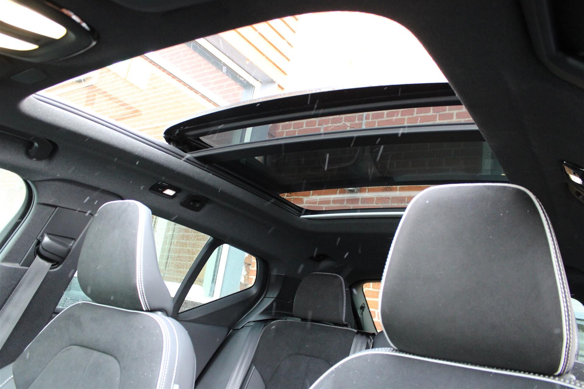 Billede af Volvo XC40 P8 Recharge Twin Ultimate AWD 408HK 5d Aut.