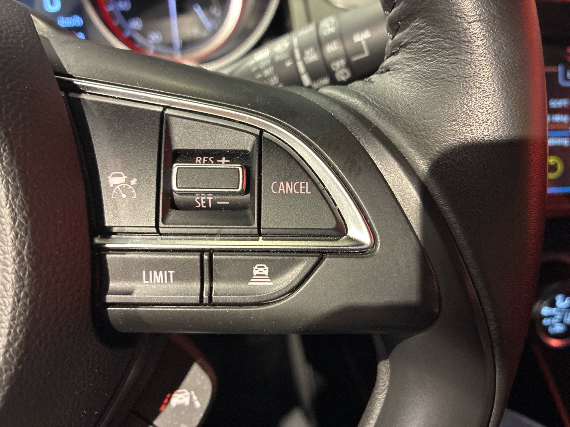 Billede af Suzuki Swift 1,2 Dualjet  Mild hybrid Exclusive AEB 83HK 5d