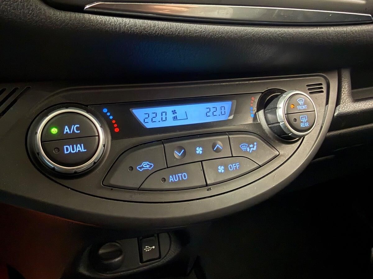 Billede af Toyota Yaris 1,5 Hybrid H2 Premium E-CVT 100HK 5d Trinl. Gear