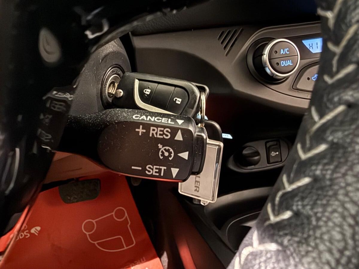 Billede af Toyota Yaris 1,5 Hybrid H2 Premium E-CVT 100HK 5d Trinl. Gear